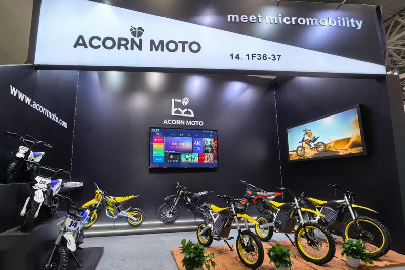 Acorn Moto Trade Show Booth